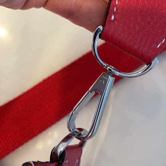Messenger bag. Red pebbled genuine leather bag. - Picture 4 of 10